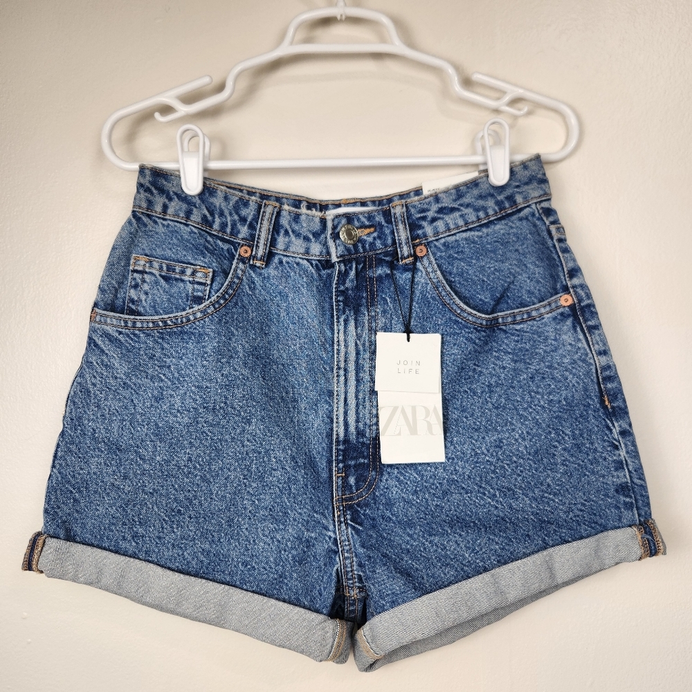 Zara Mom Fit High Waisted Denim Shorts Size 6